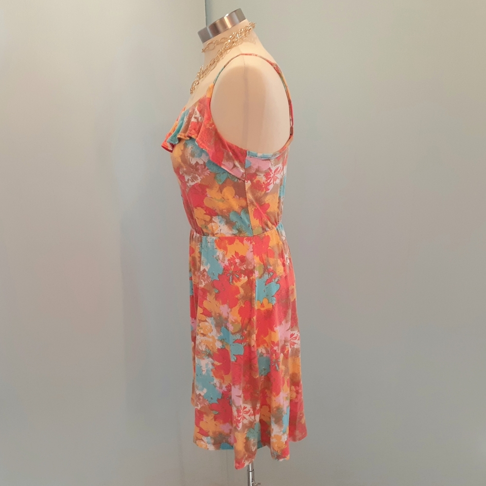 Dress - Picture 2 of 11